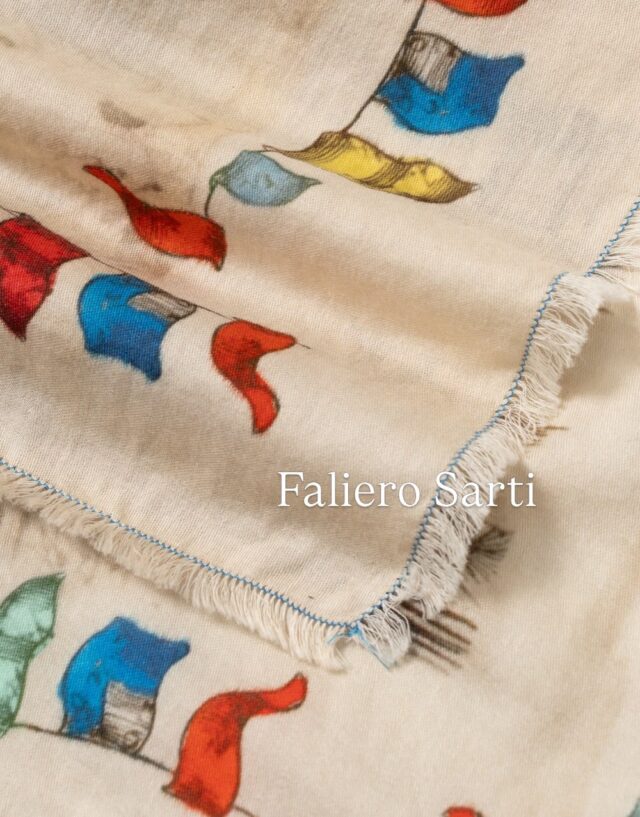 Faliero Sarti 

スモールサイズのスカーフが入荷しました。

ピュアコットンの風合いはさわやかかつ上質で、
バンダナのような感覚でスタイリングをお楽しみいただけます。

🩵HEART🩵
0973-27-6103

#falierosarti 
#ファリエロサルティ 
#アッシュペーフランス 
#スカーフ 
#heart